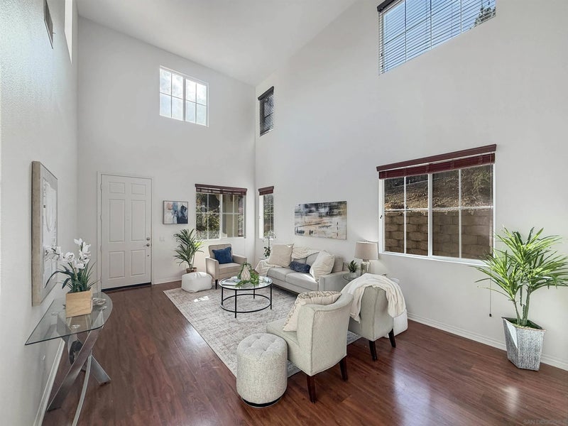 748 Kirkwall Dr