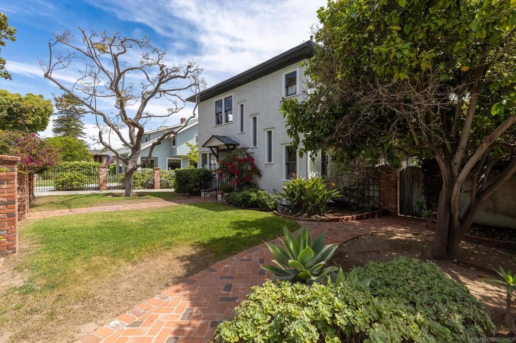 Photo of 557 A Ave, Coronado, CA 92118 (MLS # 260007976)