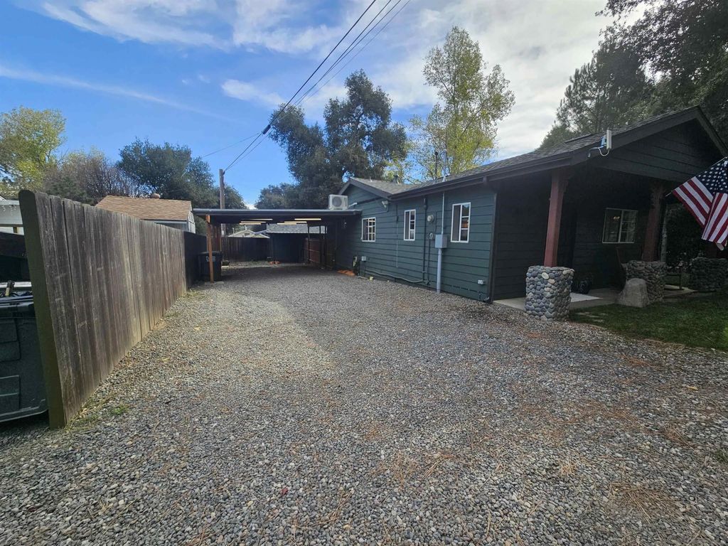 Photo of 9517 Pilawee Wee Ln, Descanso, CA 91916 (MLS # 250045243)