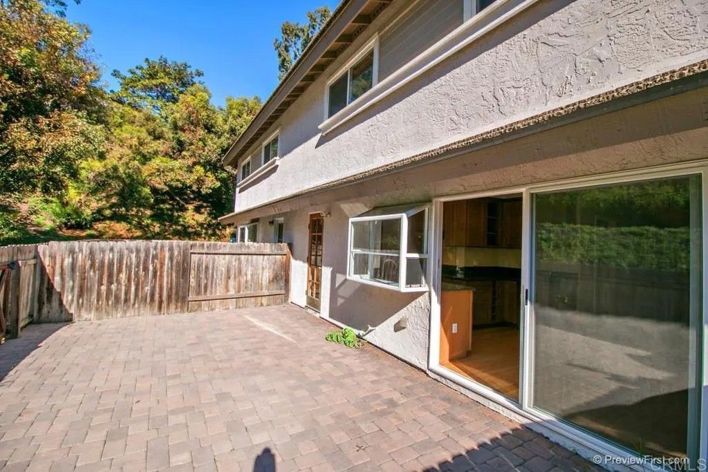 Photo of 514 Turfwood Lane, Solana Beach, CA 92075 (MLS # NDP2600351)