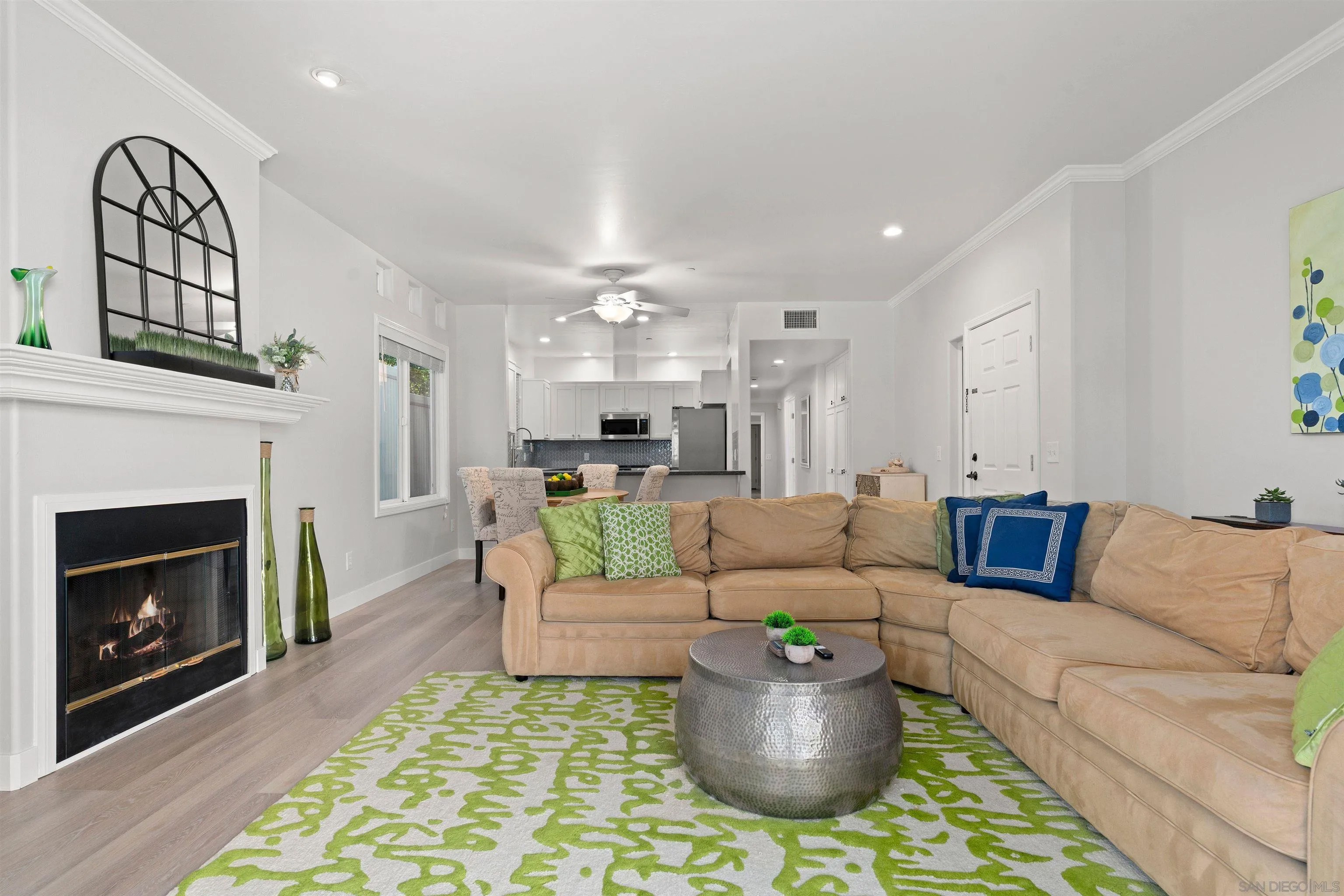 Coronado, California, 92118, United States, 2 Bedrooms Bedrooms, ,2 BathroomsBathrooms,Residential,Active,2013406