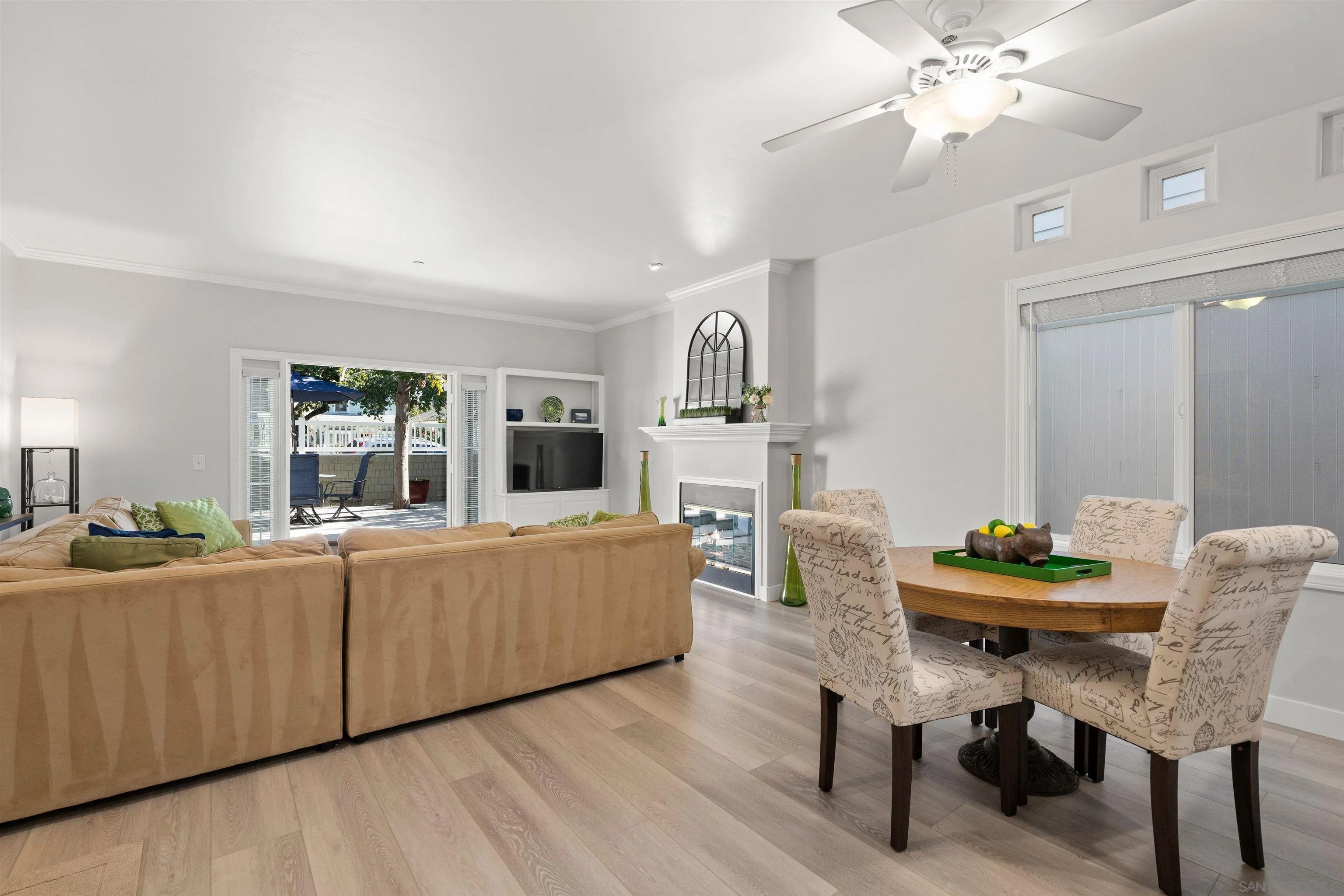 Coronado, California, 92118, United States, 2 Bedrooms Bedrooms, ,2 BathroomsBathrooms,Residential,Active,2013406