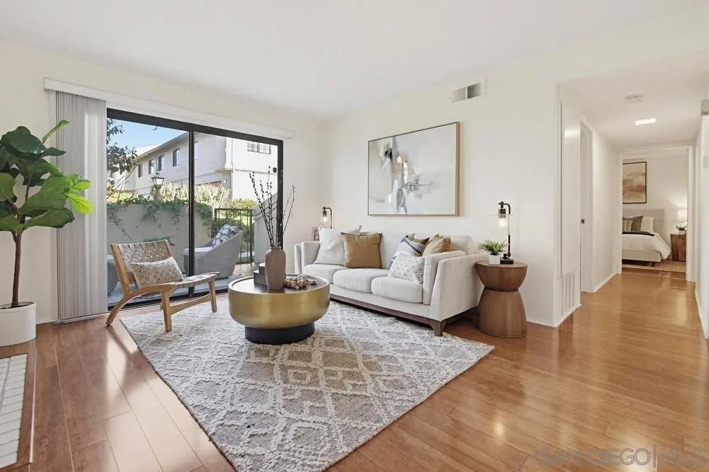 4235 Porte De Palmas 182