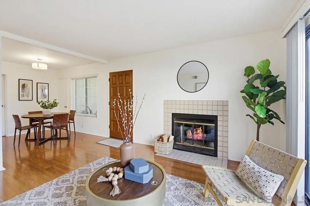 Photo of 4235 Porte De Palmas #182, San Diego, CA 92122 (MLS # 260008772)