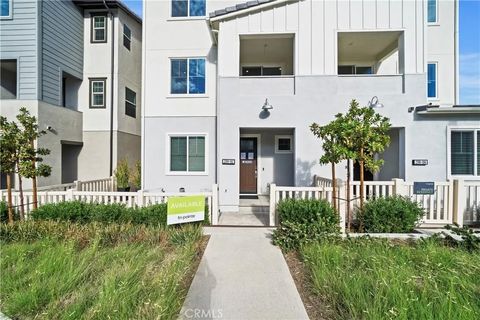 2590 Sprout Lane Corona CA 92883