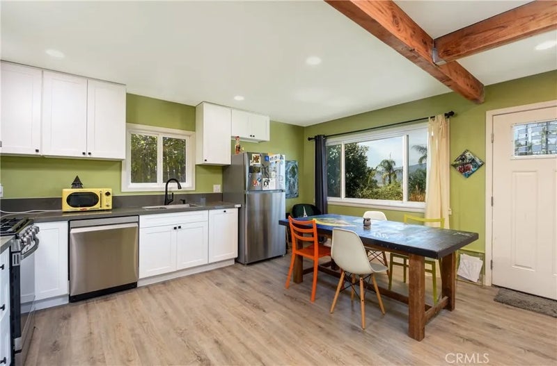 1005 W Sumner