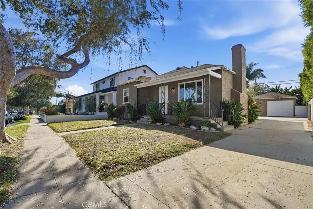 Photo of 4031 Minerva Ave, Culver City, CA 90066 (MLS # CV25276677)
