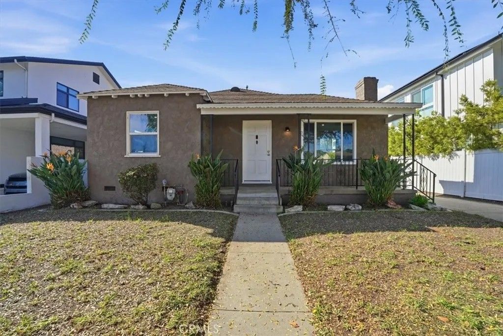 Photo of 4031 Minerva Ave, Culver City, CA 90066 (MLS # CV25276677)