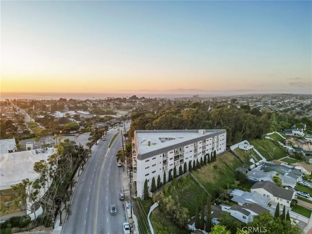 1108 Camino Real 406