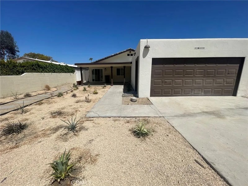 53800 Avenida Montezuma