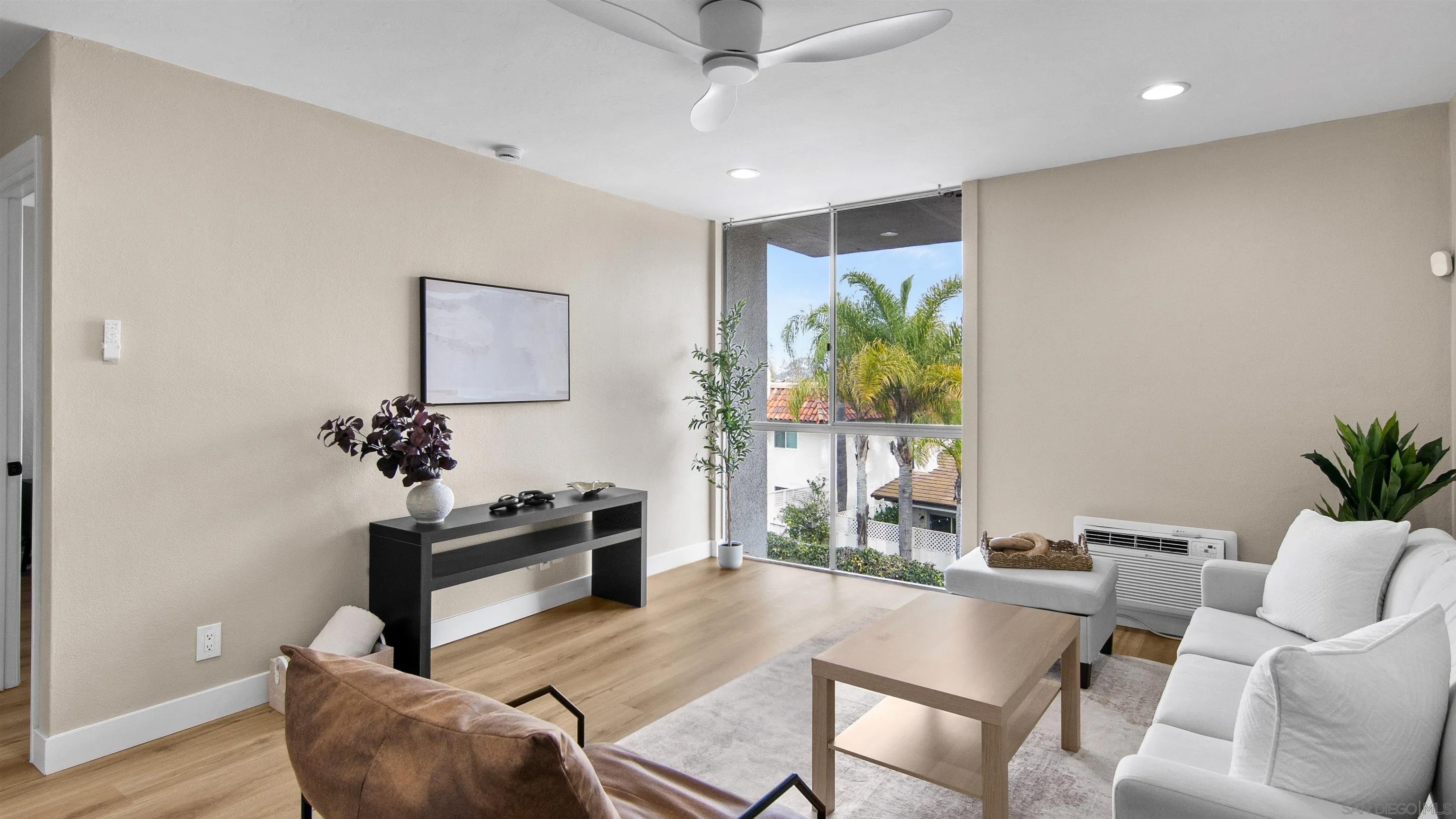 3050 Rue D'Orleans 358