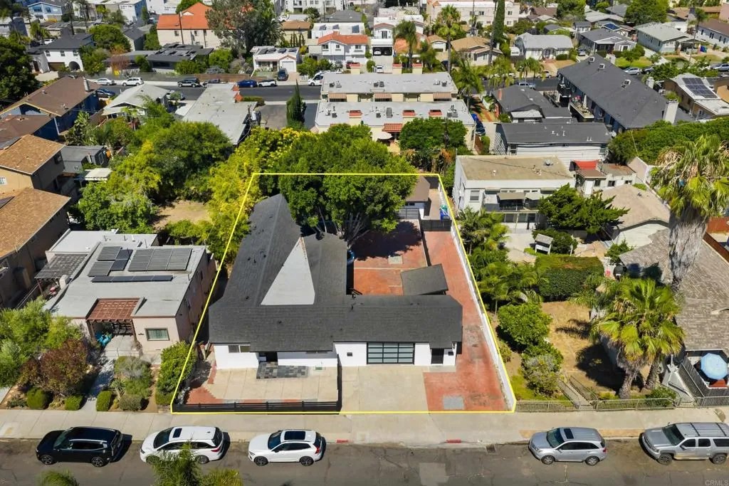 3736 Louisiana St Street