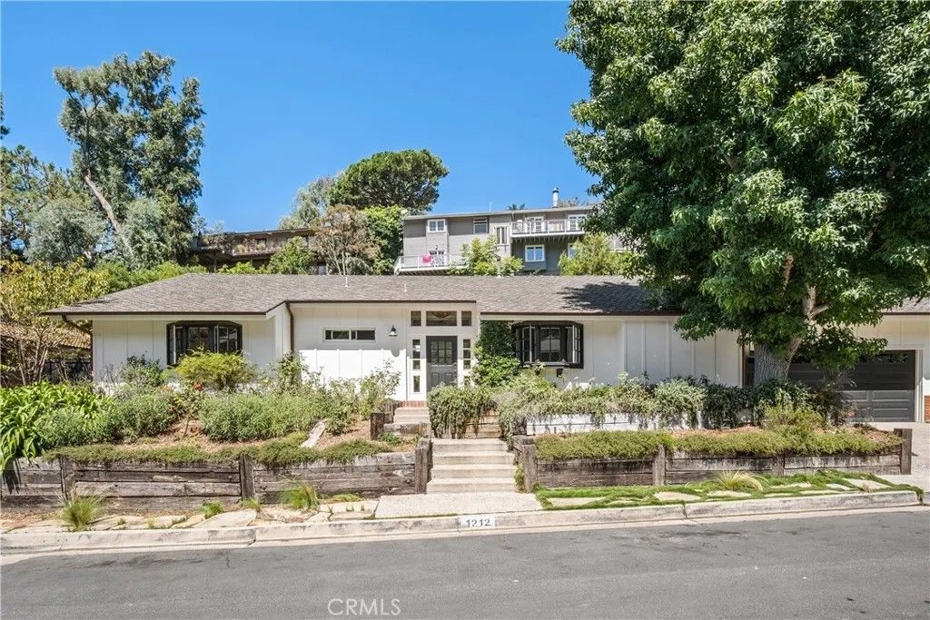 Photo of 1212 Starlit Dr, Laguna Beach, CA 92651 (MLS # LG26012708)