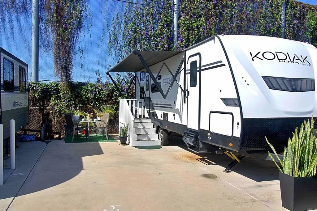 Photo of 681 I ST #C14, Chula Vista, CA 91910 (MLS # PTP2607456)