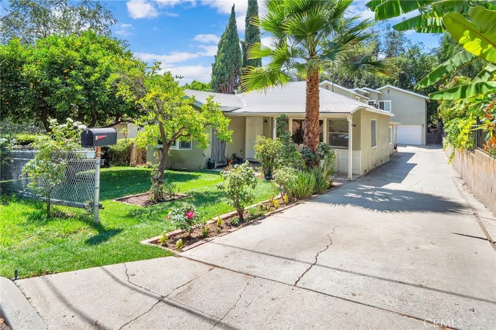 829 Cooper Ave