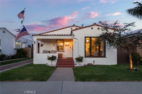 Photo of 270 Campo DR, Long Beach, CA 90803 (MLS # PW26186926)