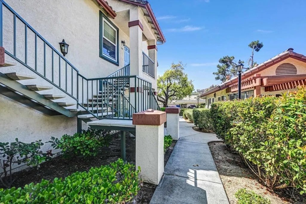 10915 Sabre Hill 364