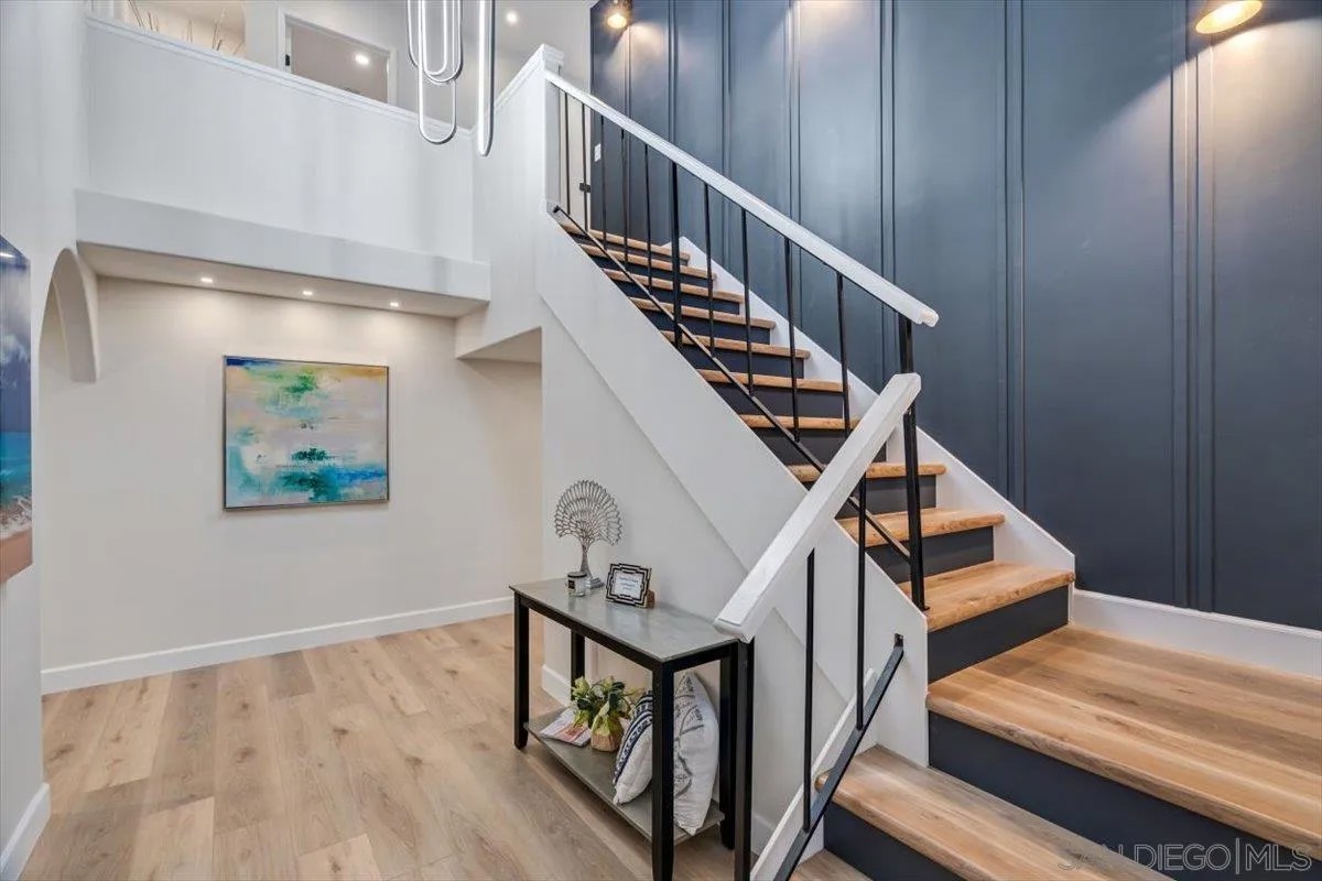 4750 Butternut Hollow Lane