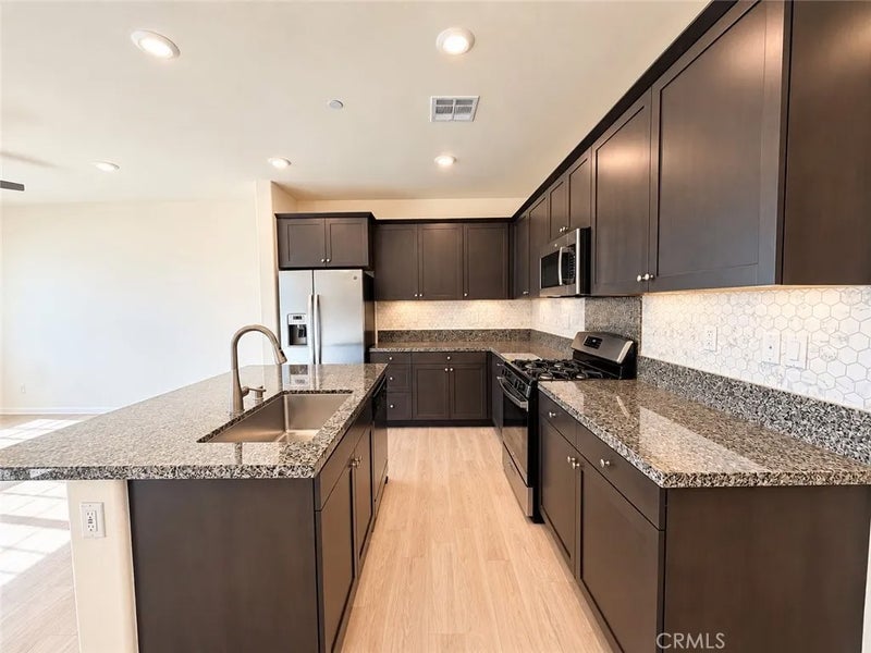 16502 Casa Grande 352