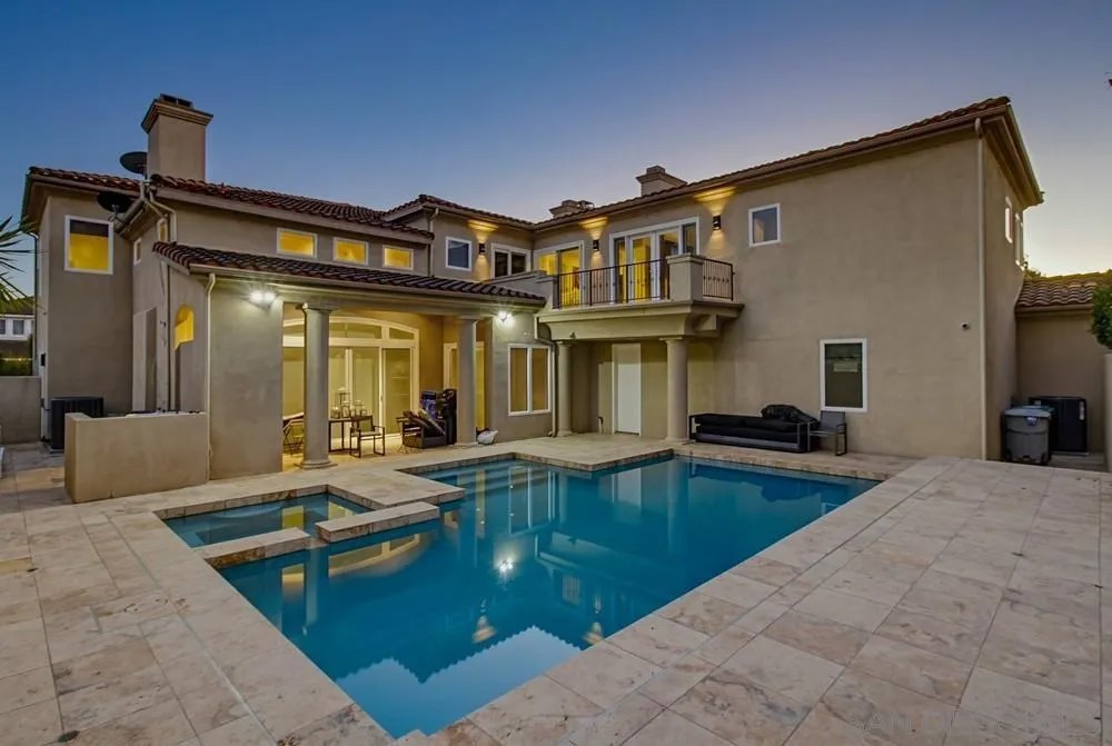 5247 Ocean Breeze Ct