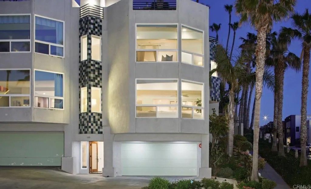 Photo of 1602 S PACFIC Street #100, Oceanside, CA 92054 (MLS # NDP2602999)