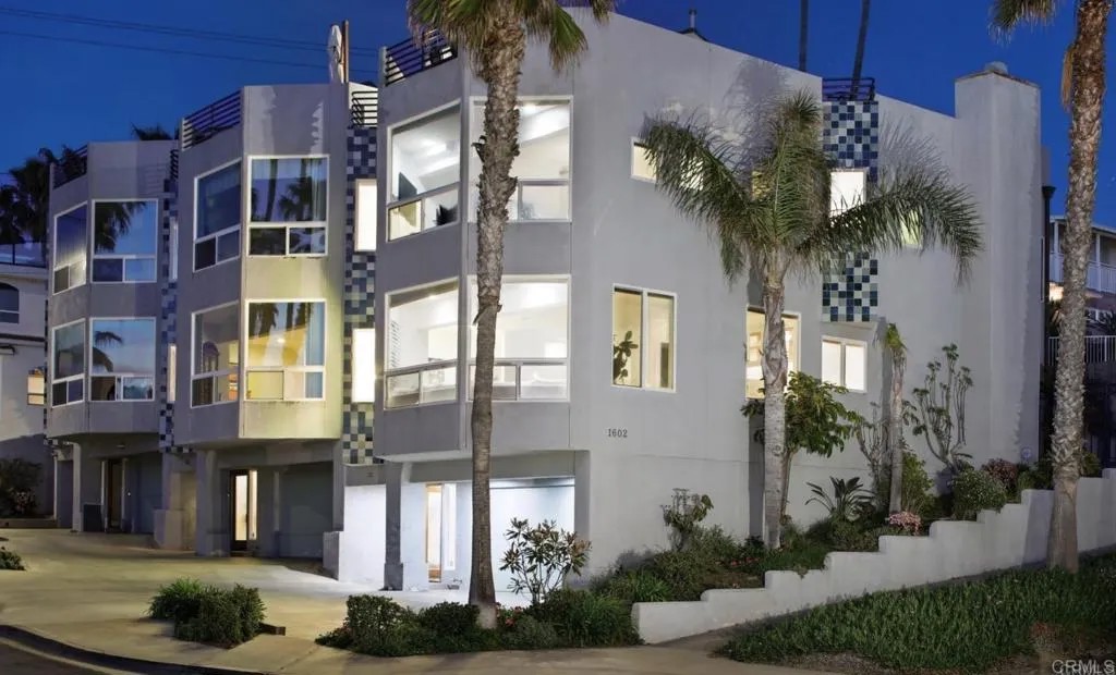 1602 S PACFIC Street 100