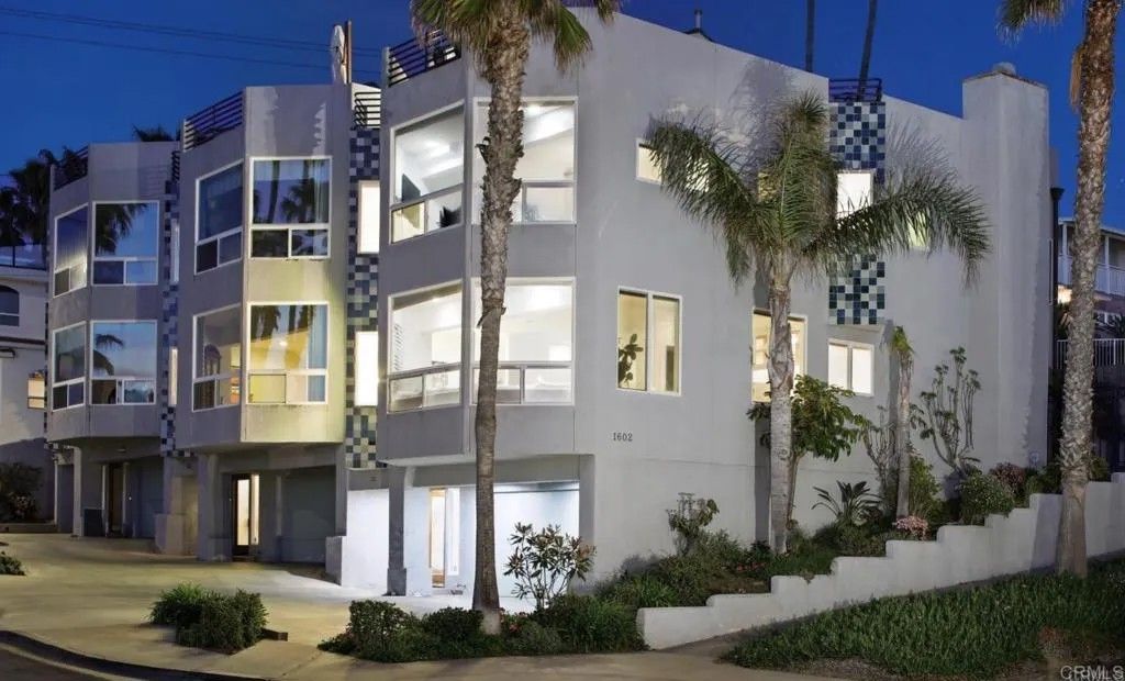 Photo of 1602 S PACFIC Street #100, Oceanside, CA 92054 (MLS # NDP2602999)