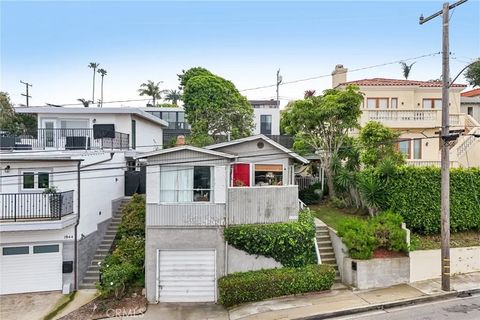 Photo of 1940 N Ardmore Ave, Manhattan Beach, CA 90266 (MLS # PW26048609)