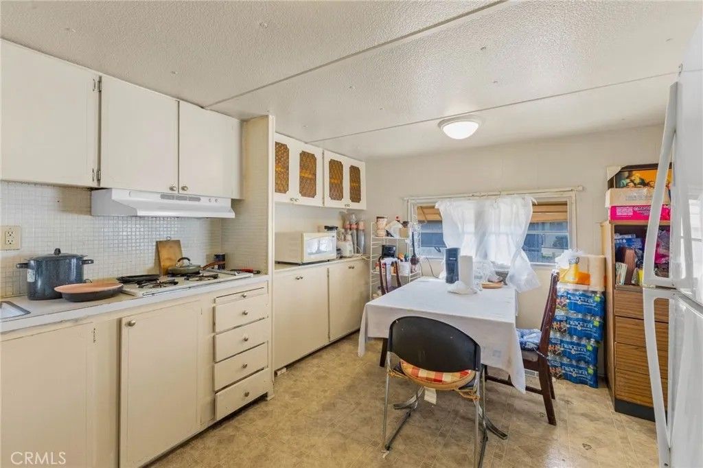 Photo of 2075 W Rialto Ave #29, San Bernardino, CA 92410 (MLS # IG25276909)