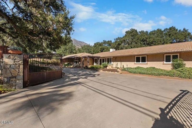 1230 Foothill Road