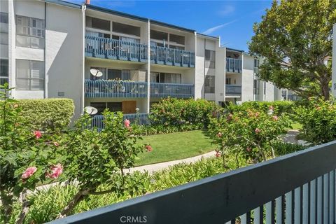 Photo of 611 S Prospect Avenue #103, Redondo Beach, CA 90277 (MLS # SW26162976)