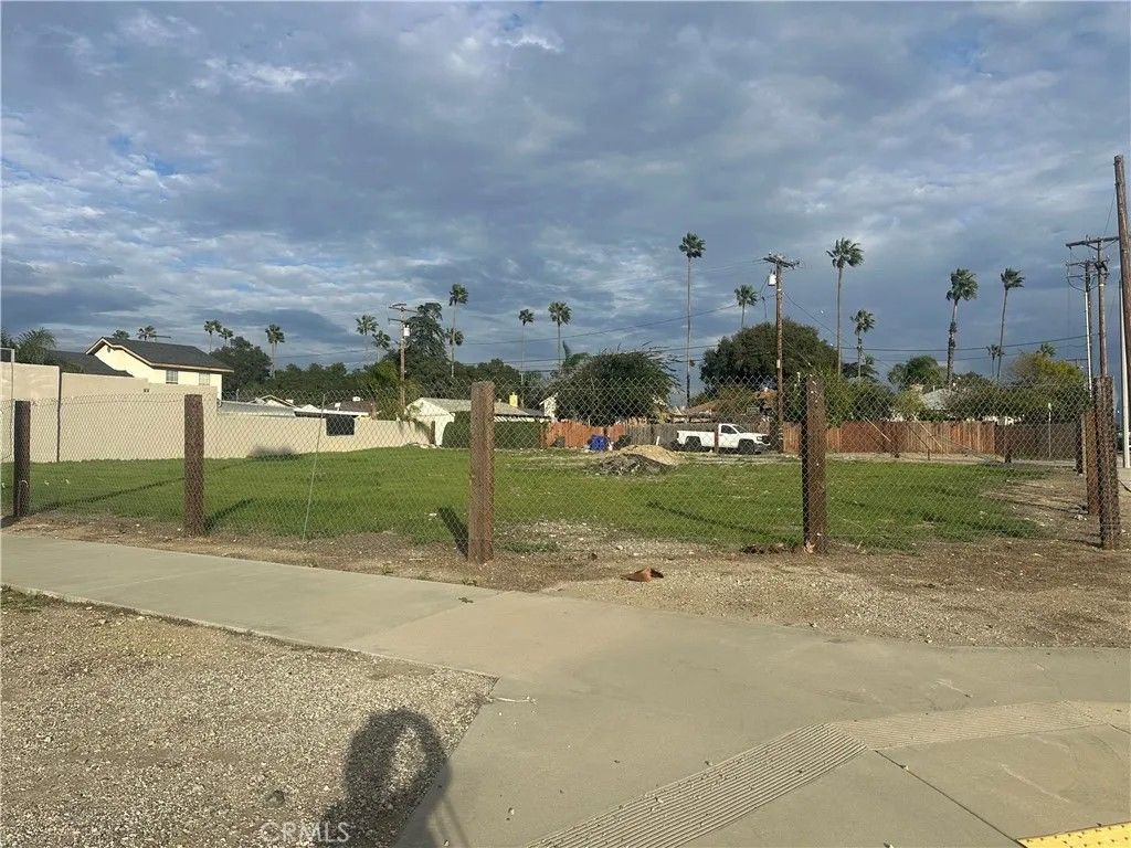 Photo of 8671 Wheeler Ave, Fontana, CA 92335 (MLS # CV25282100)