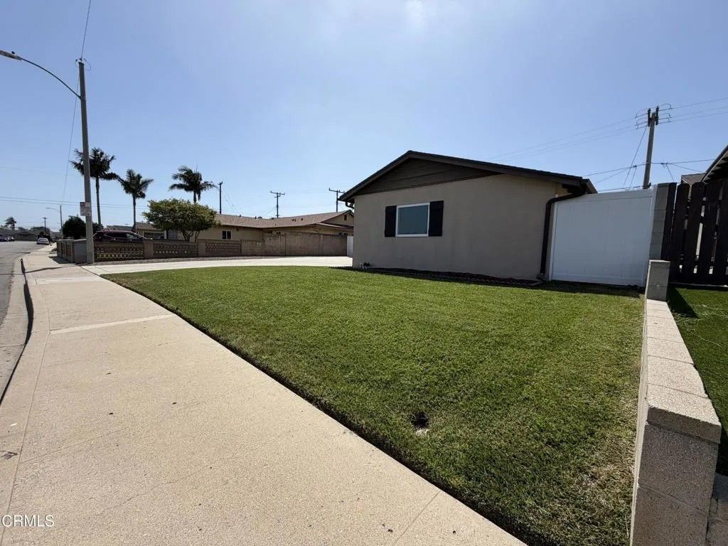 Photo of 1785 Kern Street, Port Hueneme, CA 93041 (MLS # V1-36073)