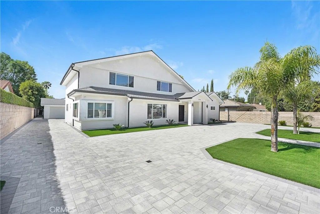 Photo of 17344 Napa Street, Sherwood Forest, CA 91325 (MLS # SR26095682)