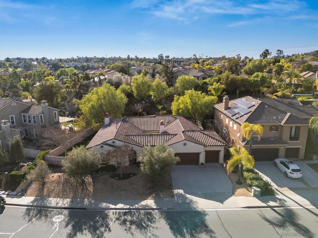 Photo of 756 Agua Vista Dr, Chula Vista, CA 91914 (MLS # 260005431)