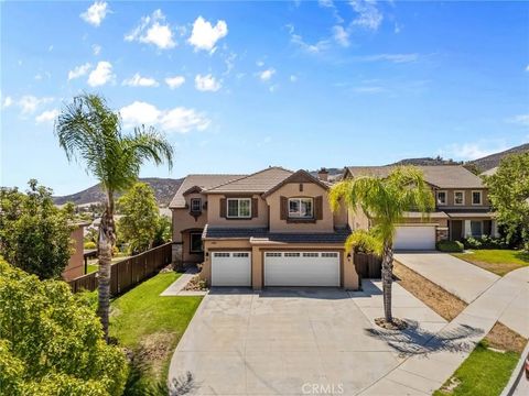 Photo of 31926 Hyacinth Court, Lake Elsinore, CA 92532 (MLS # OC26150570)