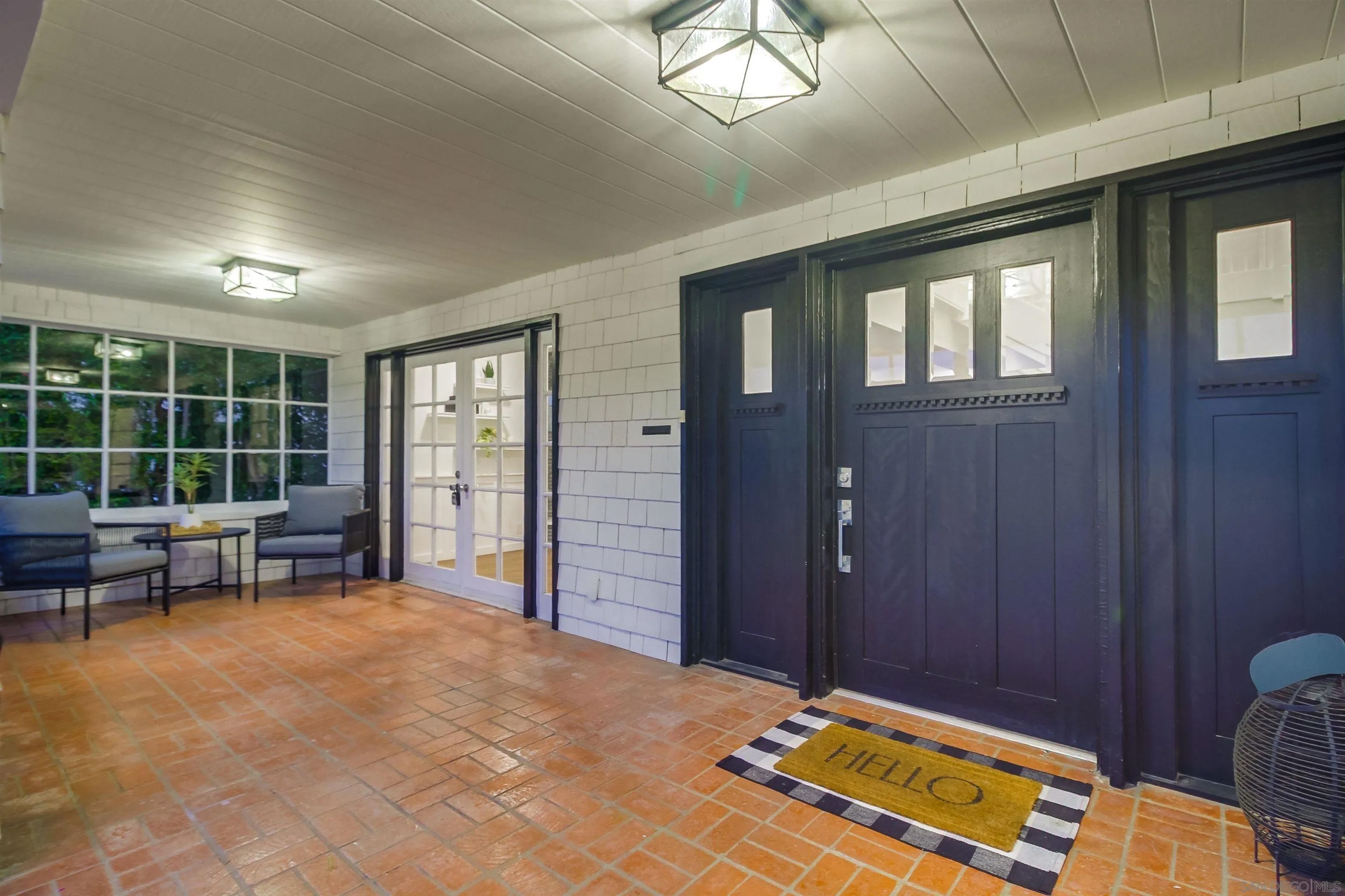 1864 Sunset Blvd