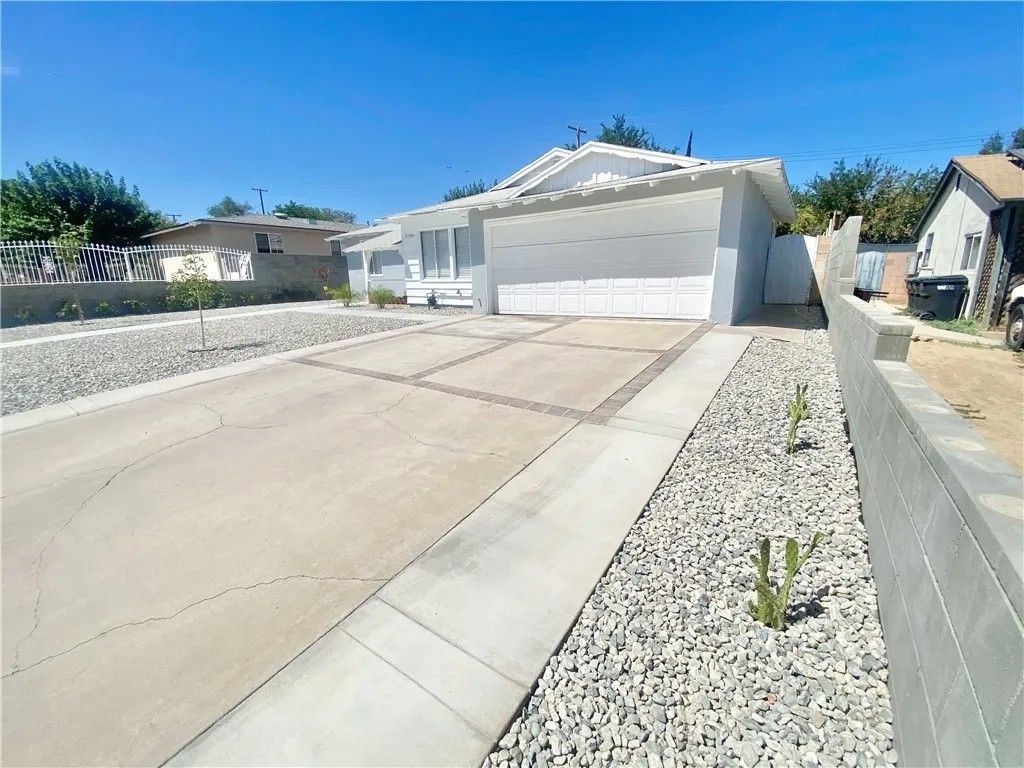 Photo of 37509 Larkin Ave, Palmdale, CA 93550 (MLS # RS26095171)
