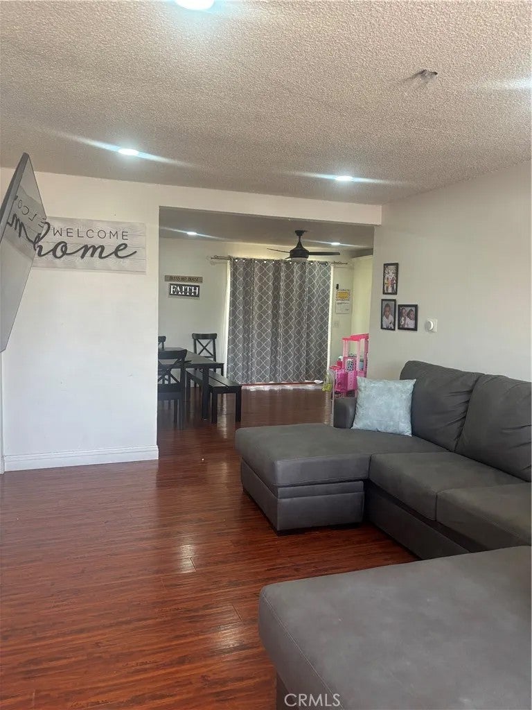37509 Larkin