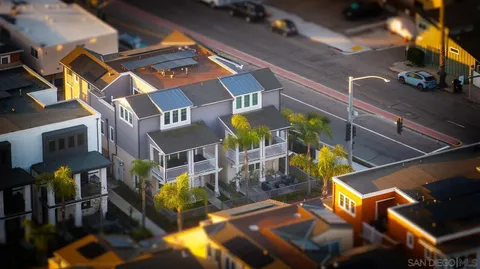 807 Santa Barbara Pl, San Diego, CA 92109 - #: 250045108