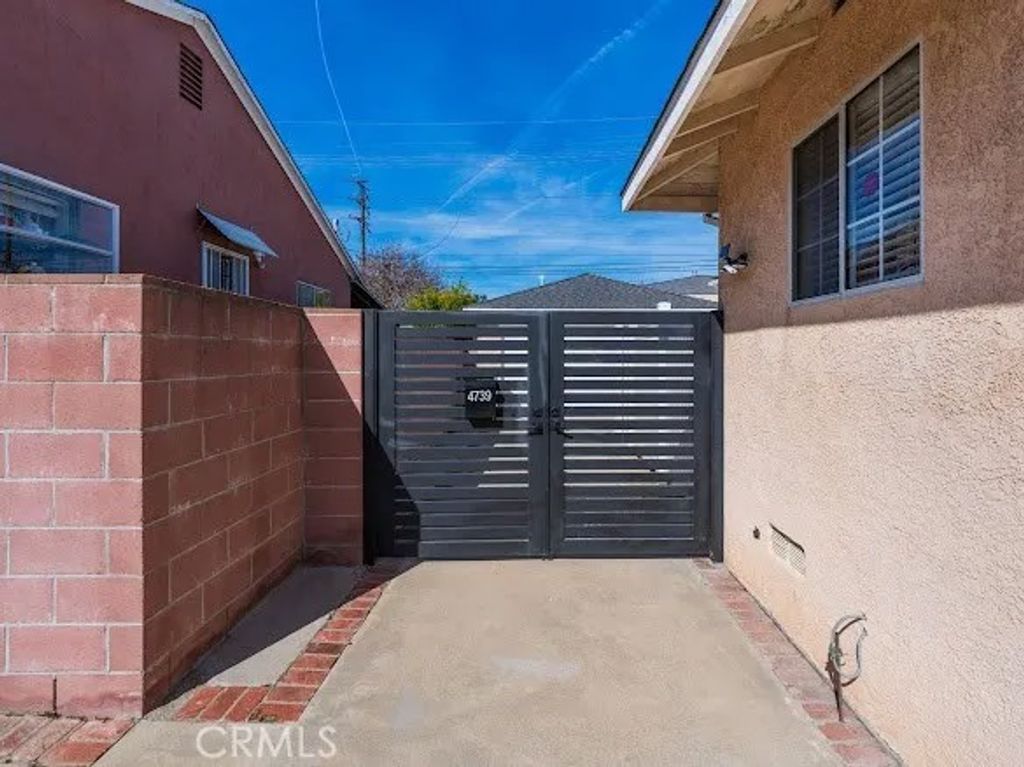 Photo of 4739 W 191st, Torrance, CA 90503 (MLS # SB26040881)