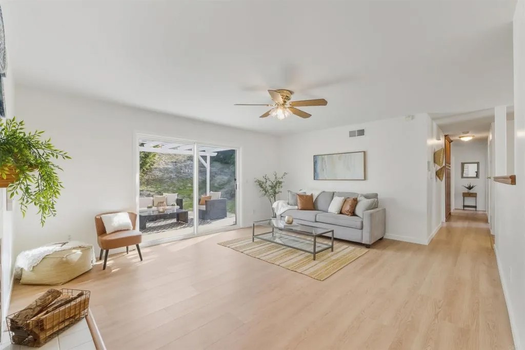 9909 Halberns Boulevard