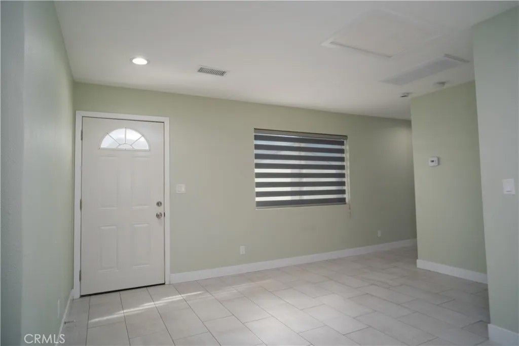 Photo of 6409 Camellia, North Hollywood, CA 91606 (MLS # SR25280615)