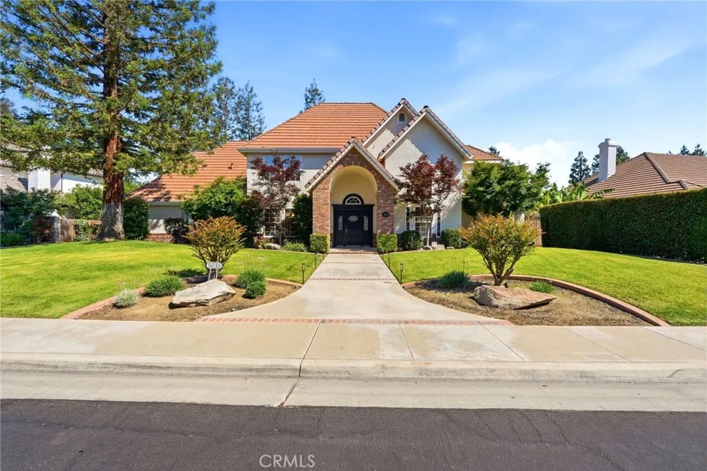 5036 Lakewood