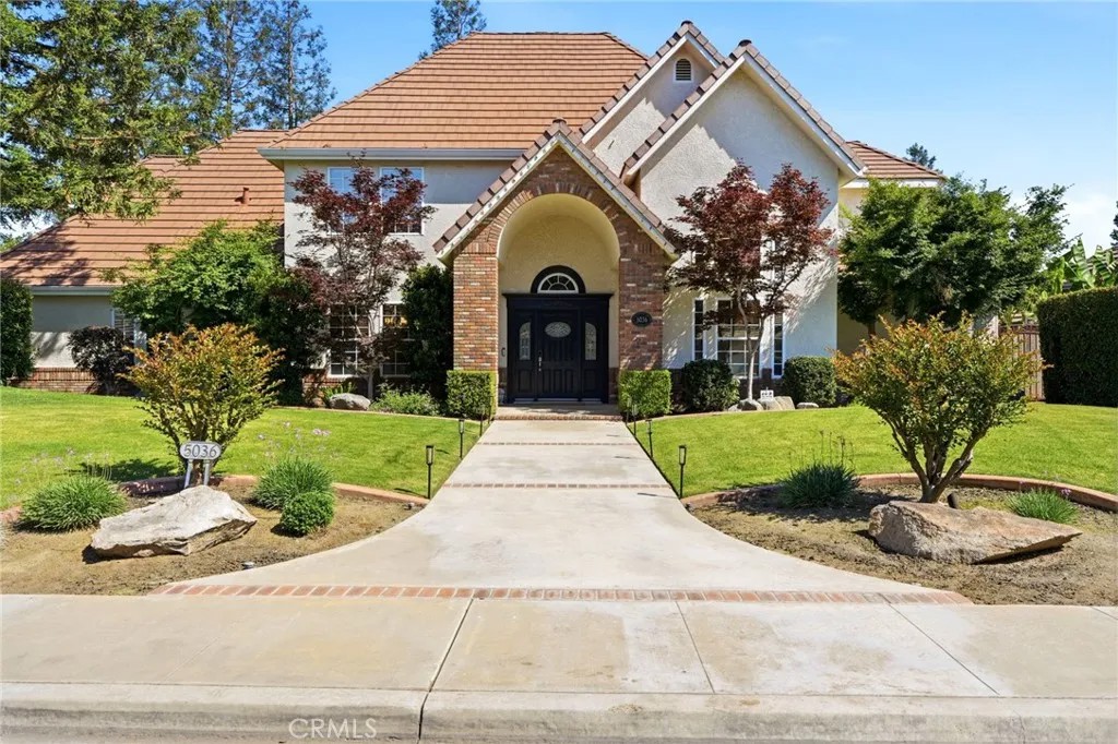 5036 Lakewood