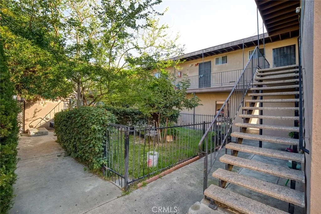 12621 Morningside Avenue