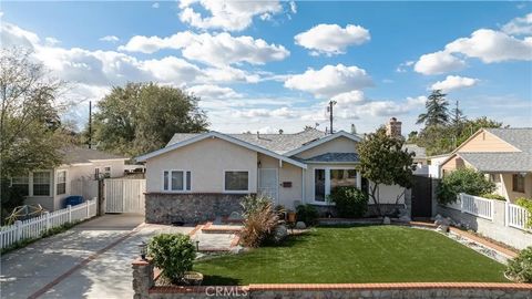 6229 Klump Avenue North Hollywood CA 91606