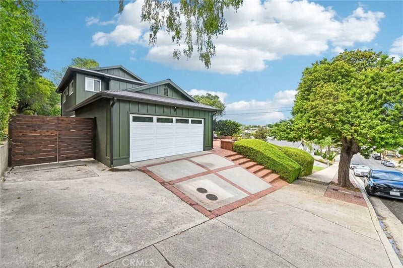 1311 N Meyler