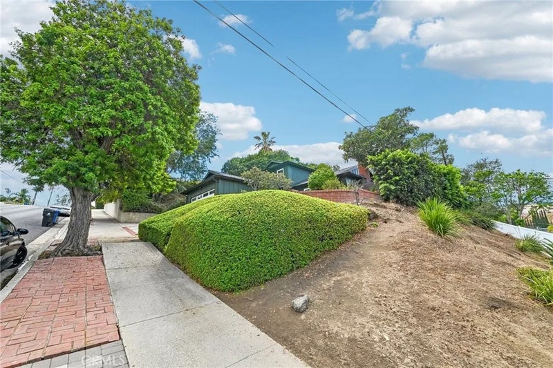 1311 N Meyler
