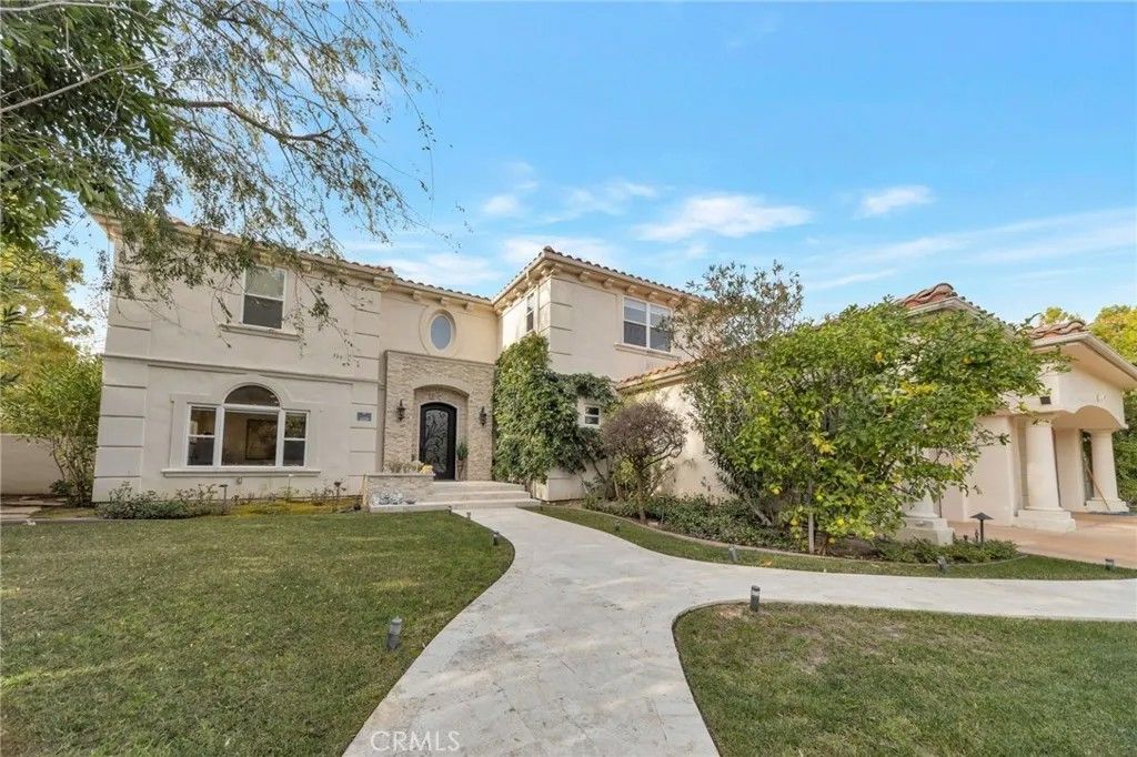 Photo of 3339 Paseo Del Sol, Calabasas, CA 91302 (MLS # SR26017375)